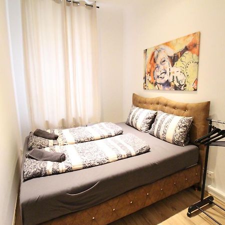 Private Double Bedroom Rf2 Wenen Buitenkant foto