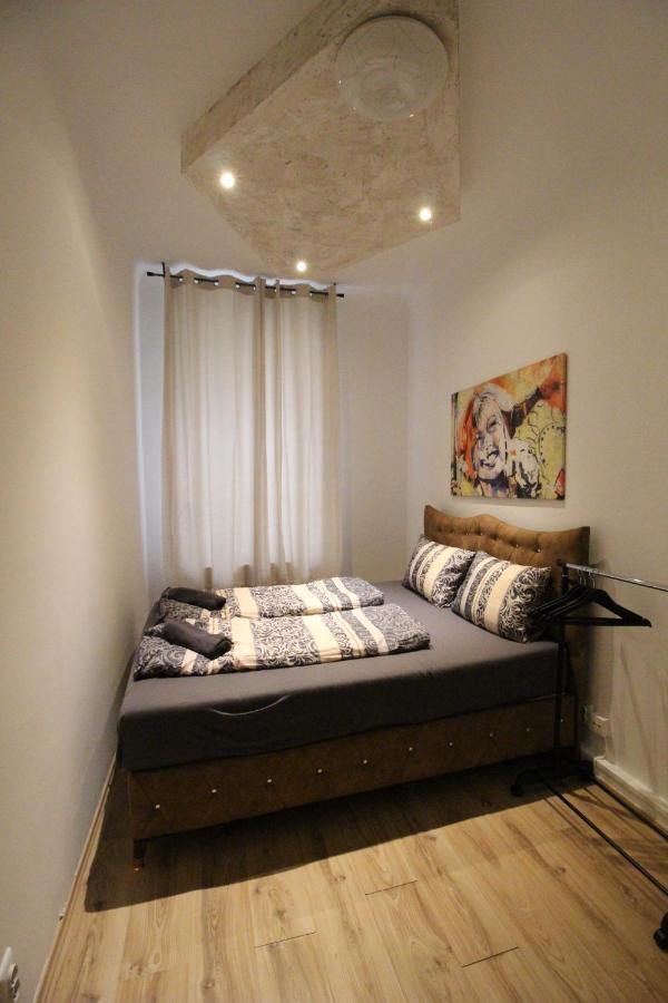 Private Double Bedroom Rf2 Wenen Buitenkant foto