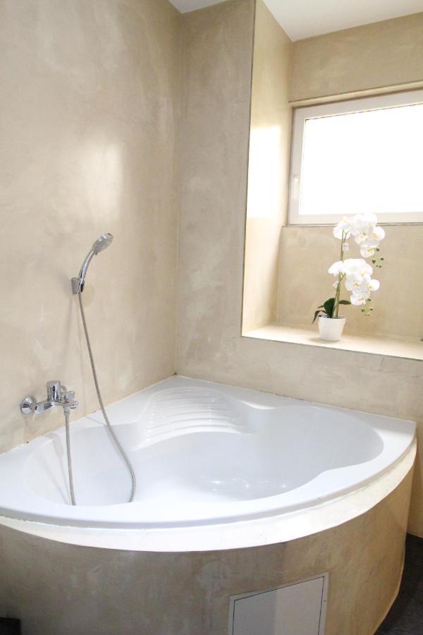 Private Double Bedroom Rf2 Wenen Buitenkant foto